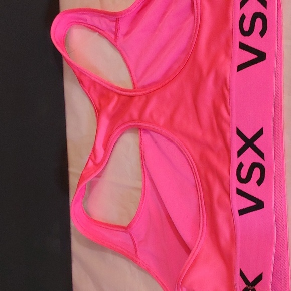 VS Sports Bra Fluorescent Pink Workout Bra VSX Sport Bra VS Hot Pink Top VS Top - Picture 5 of 6